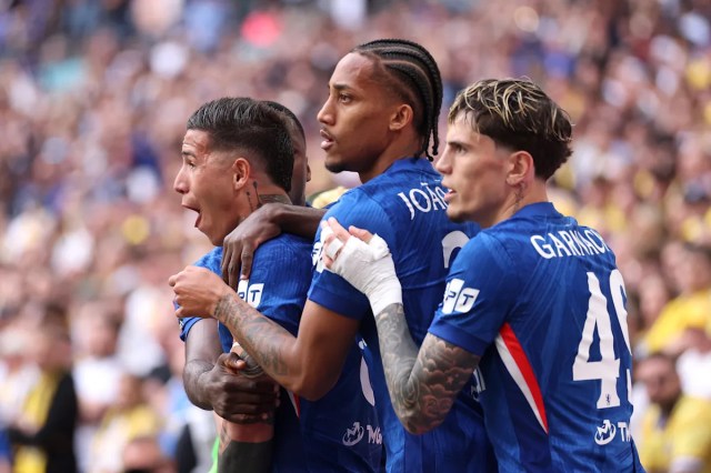 El delantero del Chelsea está tentado por la jugada del Barcelona: ya ha hablado con la estrella blaugrana El delantero del Chelsea está tentado por la jugada del Barcelona: ya ha hablado con la estrella blaugrana