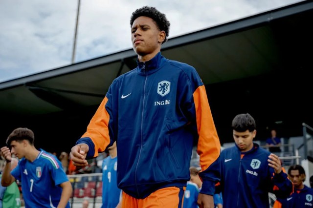 El Barcelona cerca de cerrar cuatro fichajes mientras el director confirma el movimiento El Barcelona cerca de cerrar cuatro fichajes mientras el director confirma el movimiento