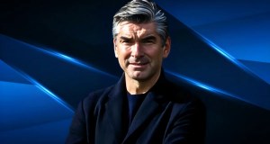 Richard Hughes hace jugar al genio del Liverpool mientras los Rojos buscan evitar el mismo error con el niño maravilloso Richard Hughes hace jugar al genio del Liverpool mientras los Rojos buscan evitar el mismo error con el niño maravilloso