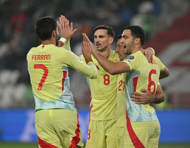 España prácticamente se clasificó tras golear 4-0 a Georgia y amplía su récord perfecto España prácticamente se clasificó tras golear 4-0 a Georgia y amplía su récord perfecto