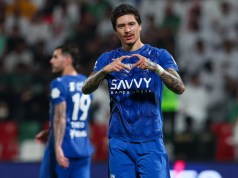 El Chelsea está enfrascado en una batalla a tres bandas por el ex jugador del Liverpool: ¿Debería Rosenior ir por él? El Chelsea está enfrascado en una batalla a tres bandas por el ex jugador del Liverpool: ¿Debería Rosenior ir por él?