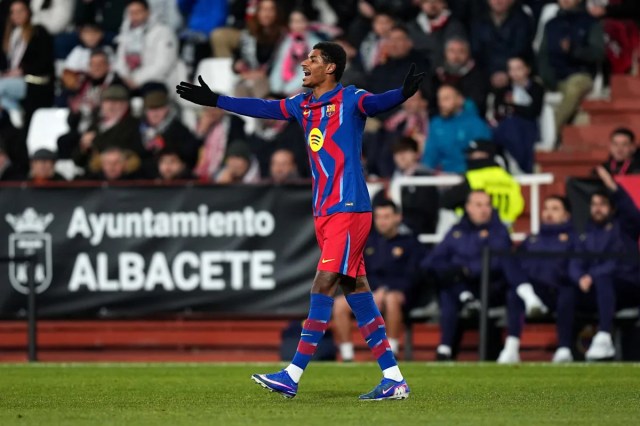 El Barcelona tiene la intención de ejercer una opción de compra permanente de 30 millones de euros para un delantero en forma: informe El Barcelona tiene la intención de ejercer una opción de compra permanente de 30 millones de euros para un delantero en forma: informe