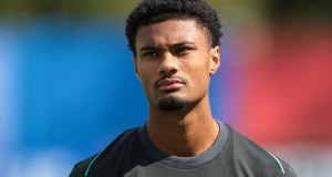 Informe: El centrocampista de la Academia del Liverpool marca su primer gol internacional Informe: El centrocampista de la Academia del Liverpool marca su primer gol internacional