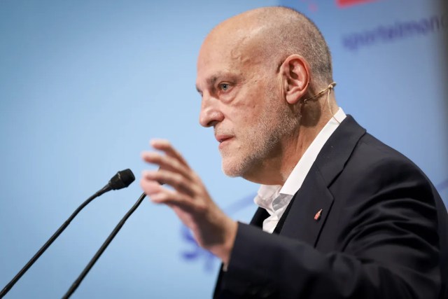 Javier Tebas reacciona al resultado electoral de Barcelona – “Nos han elegido a Alejandro Echevarría y a mí” Javier Tebas reacciona al resultado electoral de Barcelona – “Nos han elegido a Alejandro Echevarría y a mí”