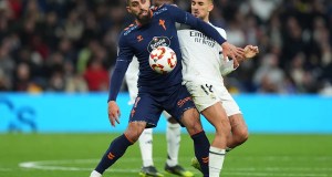 El delantero del Celta dice que el Real Madrid perdió el control en los últimos minutos: “Se desesperaron más de lo que deberían” El delantero del Celta dice que el Real Madrid perdió el control en los últimos minutos: “Se desesperaron más de lo que deberían”