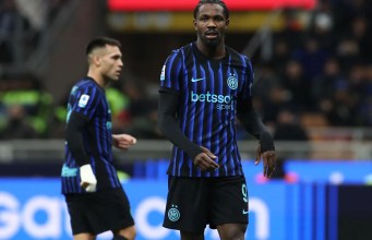 Inter de Milán 3-0 Cagliari – El delantero francés ‘lleva la estrella de Italia sobre sus hombros’ después de que un doblete rápido hundiera a los sardos Inter de Milán 3-0 Cagliari – El delantero francés ‘lleva la estrella de Italia sobre sus hombros’ después de que un doblete rápido hundiera a los sardos