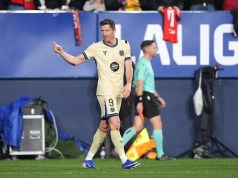 Lewandowski y Ferran reaccionan tras el Osasuna 1-2 Barcelona: “Queremos ser campeones lo antes posible” Lewandowski y Ferran reaccionan tras el Osasuna 1-2 Barcelona: “Queremos ser campeones lo antes posible”