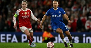 El Arsenal vence al Chelsea y se mete en cuartos de final de la Liga de Campeones El Arsenal vence al Chelsea y se mete en cuartos de final de la Liga de Campeones