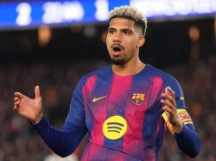 El defensa del Barcelona no piensa en la salida de verano: se ha fijado tres objetivos clave El defensa del Barcelona no piensa en la salida de verano: se ha fijado tres objetivos clave