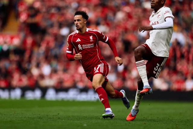 Informe: Liverpool y Newcastle United se preparan para otro enfrentamiento de transferencias por el mediocampista inglés Informe: Liverpool y Newcastle United se preparan para otro enfrentamiento de transferencias por el mediocampista inglés