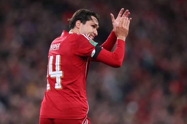 Alineación del Liverpool confirmada con el regreso de Szoboszlai y la salida de Chiesa Alineación del Liverpool confirmada con el regreso de Szoboszlai y la salida de Chiesa