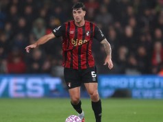 El defensa de la Premier League espera la oferta de contrato del Barcelona El defensa de la Premier League espera la oferta de contrato del Barcelona