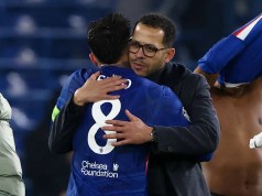 Liam Rosenior rompe el silencio sobre la posible salida del Chelsea de Enzo Fernández Liam Rosenior rompe el silencio sobre la posible salida del Chelsea de Enzo Fernández