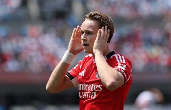 El Benfica puso dos condiciones para vender el delantero del Barcelona El Benfica puso dos condiciones para vender el delantero del Barcelona