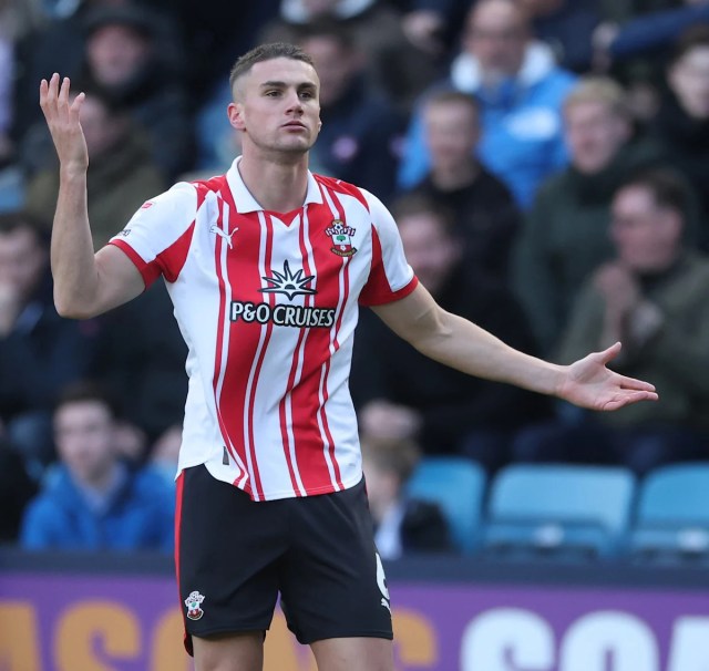 Southampton rechaza la oferta de cesión del West Ham por Taylor Harwood-Bellis Southampton rechaza la oferta de cesión del West Ham por Taylor Harwood-Bellis