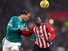 Se insta al Sunderland a mantener su delantero estrella: ¿Debería Le Bris cumplir? Se insta al Sunderland a mantener su delantero estrella: ¿Debería Le Bris cumplir?