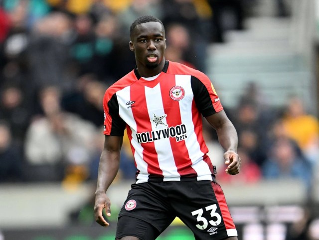 Ambos clubes de Manchester buscan un defensor de la Premier Legaue de £ 50 millones Ambos clubes de Manchester buscan un defensor de la Premier Legaue de £ 50 millones