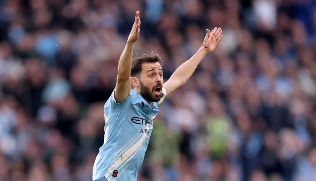 El veterano del Manchester City ofrecido al Barcelona no es una prioridad para el Club El veterano del Manchester City ofrecido al Barcelona no es una prioridad para el Club