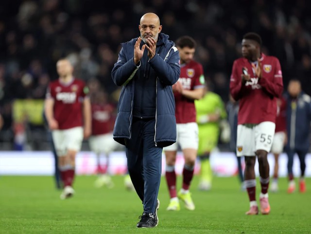 El West Ham United podría verse obligado a vender este defensor: ¿cuál debería ser el plan futuro? El West Ham United podría verse obligado a vender este defensor: ¿cuál debería ser el plan futuro?