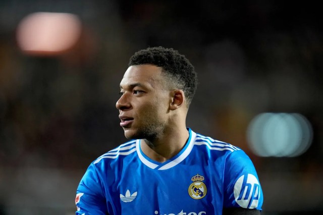 Es probable que la megaestrella del Real Madrid termine su contrato con Nike mientras Adidas y Under Armour buscan un acuerdo Es probable que la megaestrella del Real Madrid termine su contrato con Nike mientras Adidas y Under Armour buscan un acuerdo
