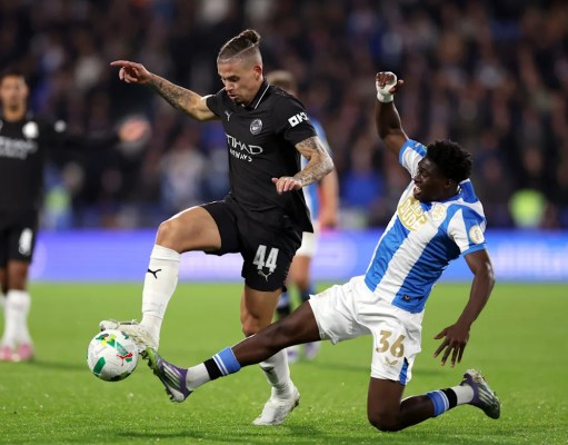 Los Rangers enfrentan competencia por este mediocampista emergente disponible gratis este verano: ¿Qué debería hacer Rohl? Los Rangers enfrentan competencia por este mediocampista emergente disponible gratis este verano: ¿Qué debería hacer Rohl?