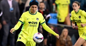 Rodman se convierte en la futbolista mejor pagada Rodman se convierte en la futbolista mejor pagada