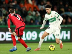 El cedido del Barcelona visita la Ciutat Esportiva mientras inicia su rehabilitación tras pasar por el quirófano El cedido del Barcelona visita la Ciutat Esportiva mientras inicia su rehabilitación tras pasar por el quirófano