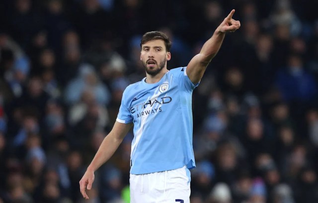 Exclusiva: El joven defensa nombra a la estrella del Manchester City que “admira” Exclusiva: El joven defensa nombra a la estrella del Manchester City que “admira”