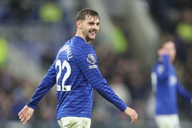 Manchester Ciry apunta a un centrocampista de la Premier League de £ 40 millones Manchester Ciry apunta a un centrocampista de la Premier League de £ 40 millones