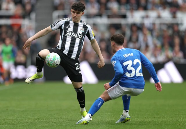 El Manchester City está en la pole position para fichar a este lateral del Newcastle: ¿un ajuste decente para Pep? El Manchester City está en la pole position para fichar a este lateral del Newcastle: ¿un ajuste decente para Pep?