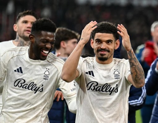 Noche famosa para el bosque en temporada para olvidar en gran medida Noche famosa para el bosque en temporada para olvidar en gran medida