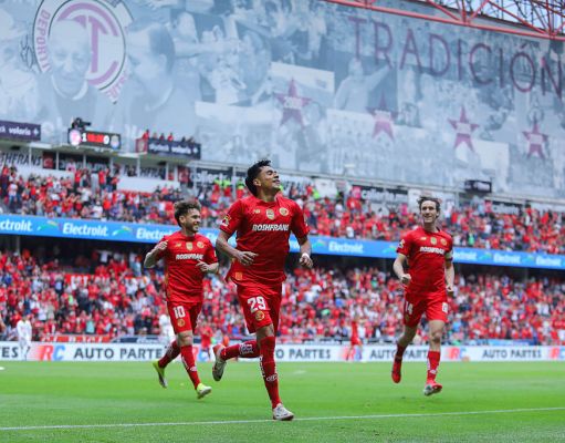 ¡Toluca derriba a Chivas de la cima de la Liga MX! ¡Toluca derriba a Chivas de la cima de la Liga MX!