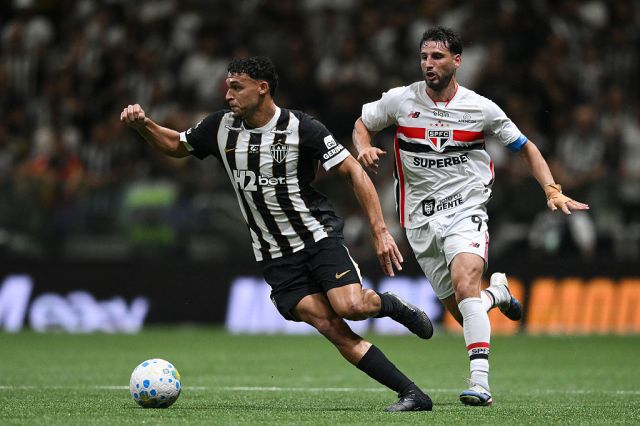 El Atlético-MG, decidido, pone fin a la racha invicta del São Paulo y se hace con el primer puesto El Atlético-MG, decidido, pone fin a la racha invicta del São Paulo y se hace con el primer puesto