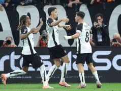 Hugo Souza brilla mientras el Corinthians pone fin a la racha invicta del RB Bragantino Hugo Souza brilla mientras el Corinthians pone fin a la racha invicta del RB Bragantino