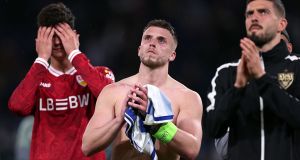 Hoeneß marca el rumbo: ¡Cómo reaccionará el VfB ante la salida del Oporto! Hoeneß marca el rumbo: ¡Cómo reaccionará el VfB ante la salida del Oporto!