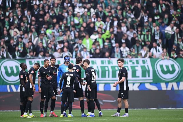 ¿Demasiado grande para fracasar? Estos clubes gigantes luchan contra el descenso ¿Demasiado grande para fracasar? Estos clubes gigantes luchan contra el descenso