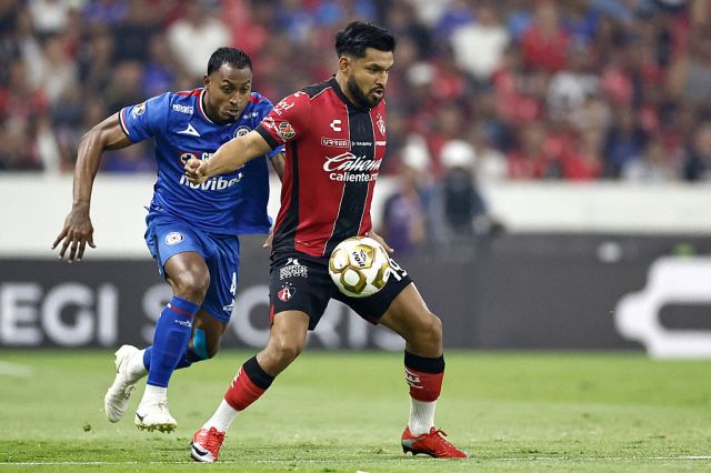 ¡En un final polémico! Cruz Azul se adelanta a Atlas en Liguilla ¡En un final polémico! Cruz Azul se adelanta a Atlas en Liguilla