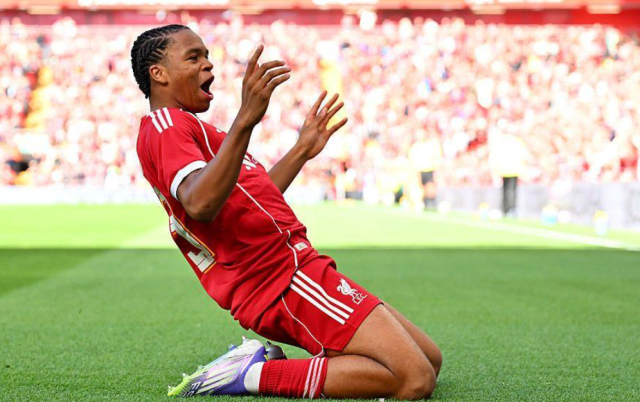 Arne Slot da pistas sobre la decisión de Rio Ngumoha antes del choque contra el PSG Arne Slot da pistas sobre la decisión de Rio Ngumoha antes del choque contra el PSG