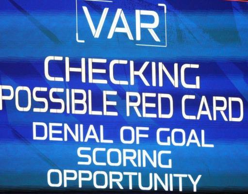 El jefe del árbitro busca conversaciones con los clubes sobre los rojos ‘DOGSO’ El jefe del árbitro busca conversaciones con los clubes sobre los rojos ‘DOGSO’