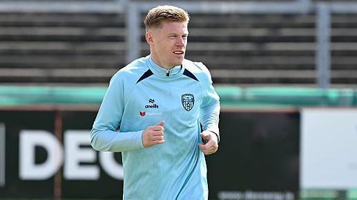 McClean busca una cirugía que salve su carrera por un problema de cadera McClean busca una cirugía que salve su carrera por un problema de cadera