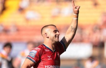 Cuatro intentos para Lewis mientras Hull KR golea a Bradford Cuatro intentos para Lewis mientras Hull KR golea a Bradford