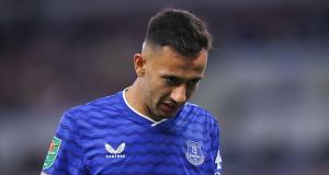 Palace criticado por el fracaso de la movida de McNeil Palace criticado por el fracaso de la movida de McNeil