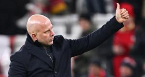 Rara noche de alegría para Salah y Slot en medio de una temporada turbulenta Rara noche de alegría para Salah y Slot en medio de una temporada turbulenta