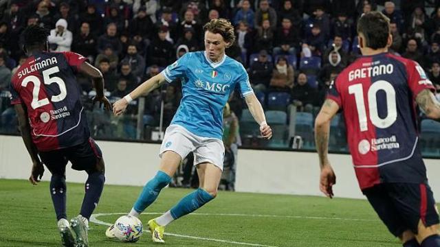 La “Bestia” McTominay, elogiada por la recuperación del Napoli La “Bestia” McTominay, elogiada por la recuperación del Napoli