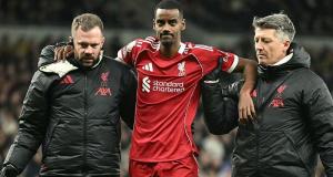 Isak podría regresar a finales de marzo – Slot Isak podría regresar a finales de marzo – Slot