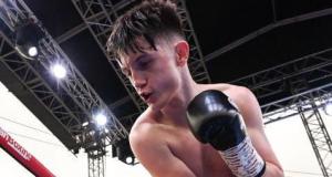 Quinn pierde el peso para la pelea por el título de la Commonwealth Quinn pierde el peso para la pelea por el título de la Commonwealth