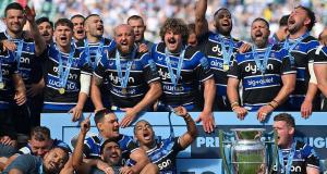 Los clubes de primer nivel acuerdan un gasto mínimo en salarios de los jugadores Los clubes de primer nivel acuerdan un gasto mínimo en salarios de los jugadores