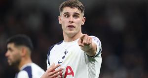 Es una tontería decir que a los Spurs no les importa: Van de Ven Es una tontería decir que a los Spurs no les importa: Van de Ven