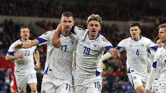 Gales sufre una agonizante derrota en la tanda de penales del Mundial ante Bosnia Gales sufre una agonizante derrota en la tanda de penales del Mundial ante Bosnia