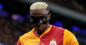 ¿Por qué Osimhen del Galatasaray lleva mascarilla? ¿Por qué Osimhen del Galatasaray lleva mascarilla?